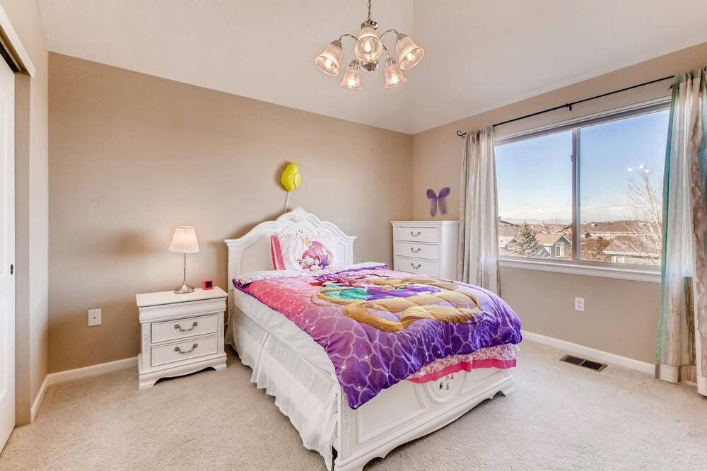 Photo of Bedroom in Highlands Ranch