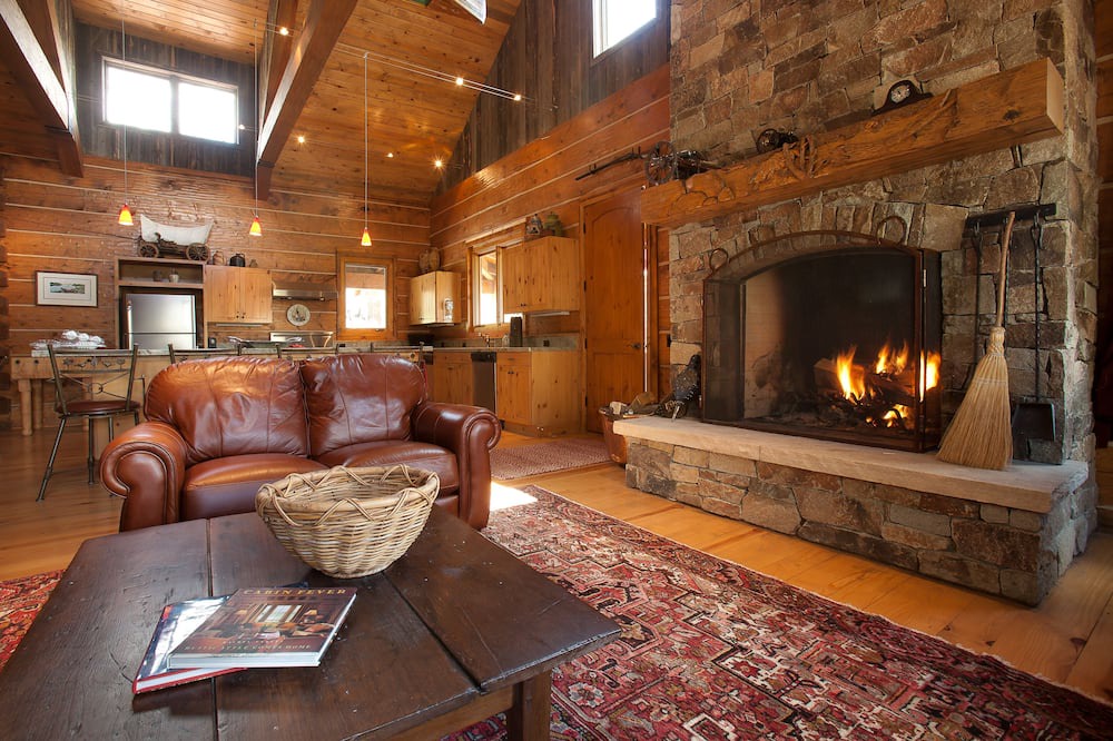 Photo of Livingroom in Carbondale