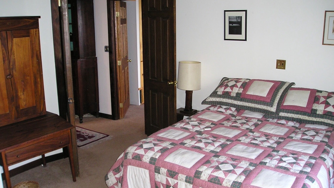 Photo of Bedroom in Marble