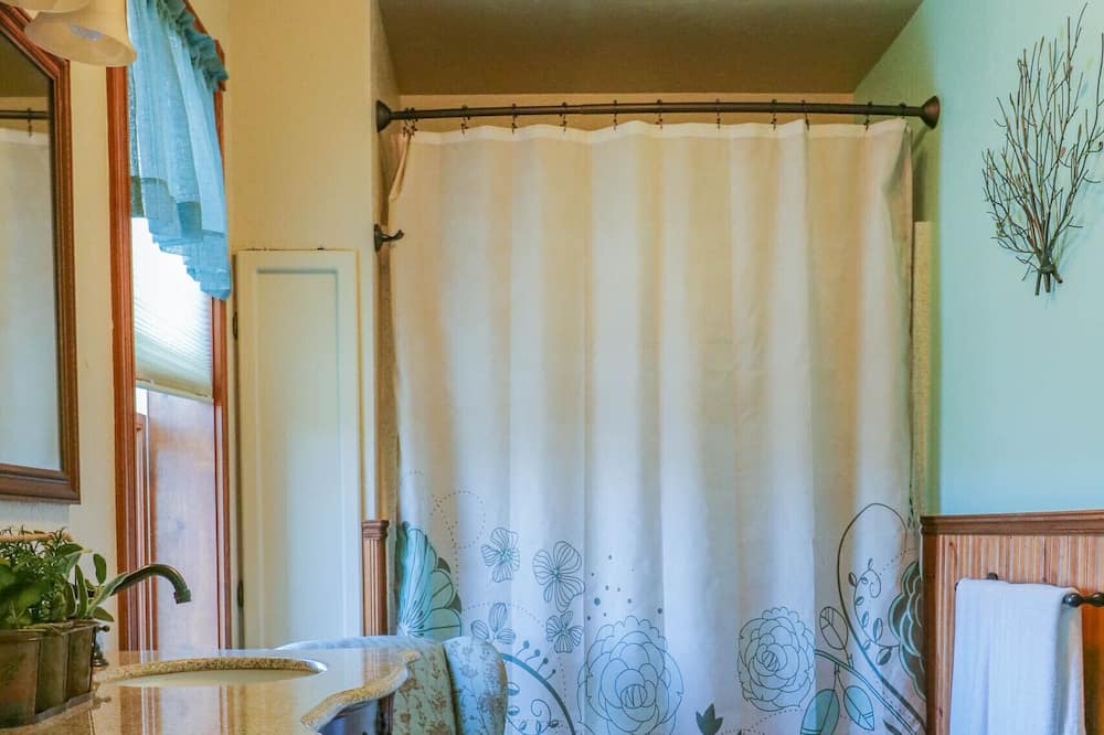 Photo of Bathroom in Fruita