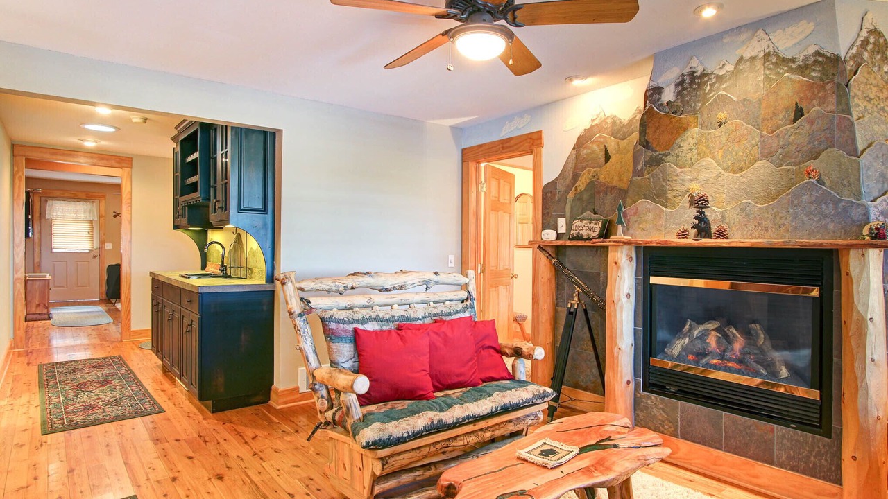 Photo of Livingroom in Estes Park