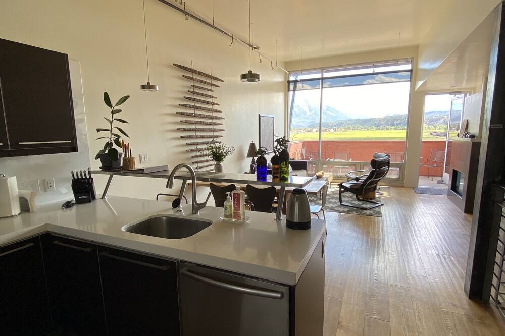 Photo of Kitchen in Dolores Lofts