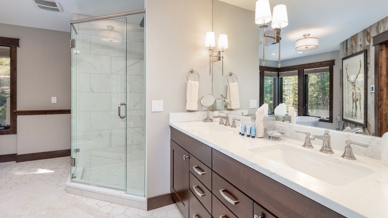 Photo of Bathroom in Windcliff Estates