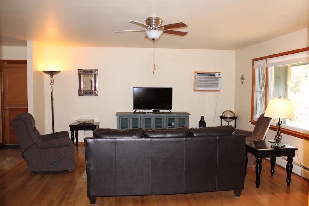 Photo of Livingroom in Cedaredge