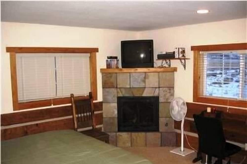 Photo of Bathroom in Twin Lakes