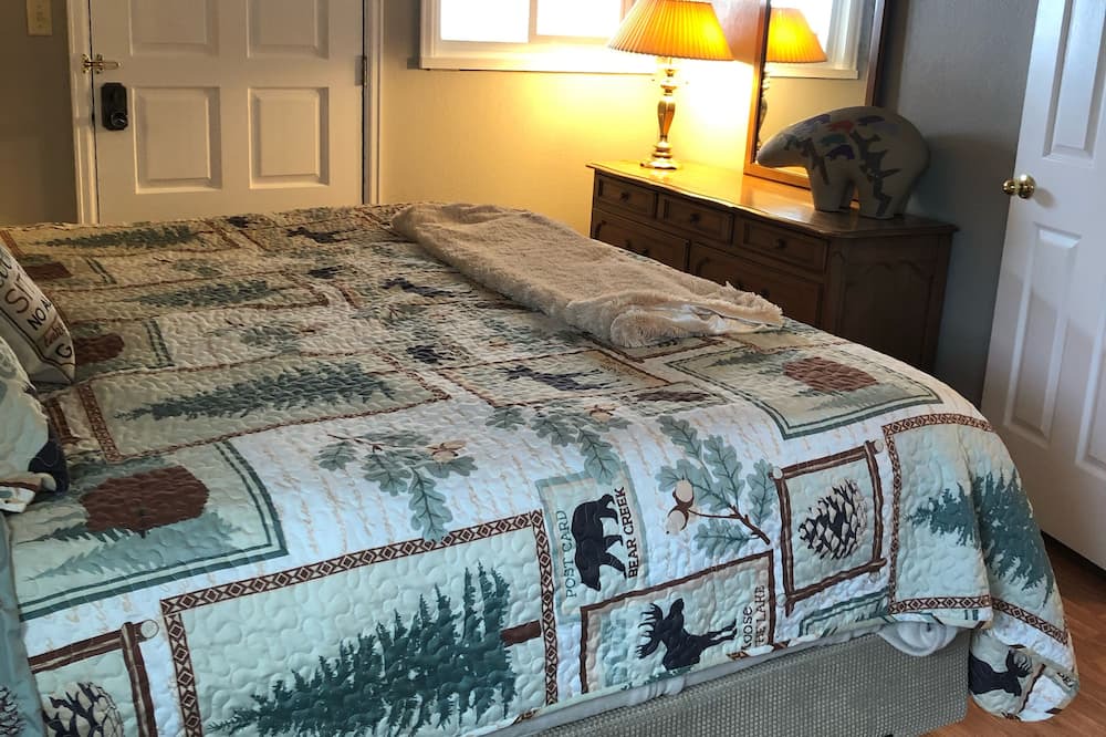 Photo of Bedroom in Mesa