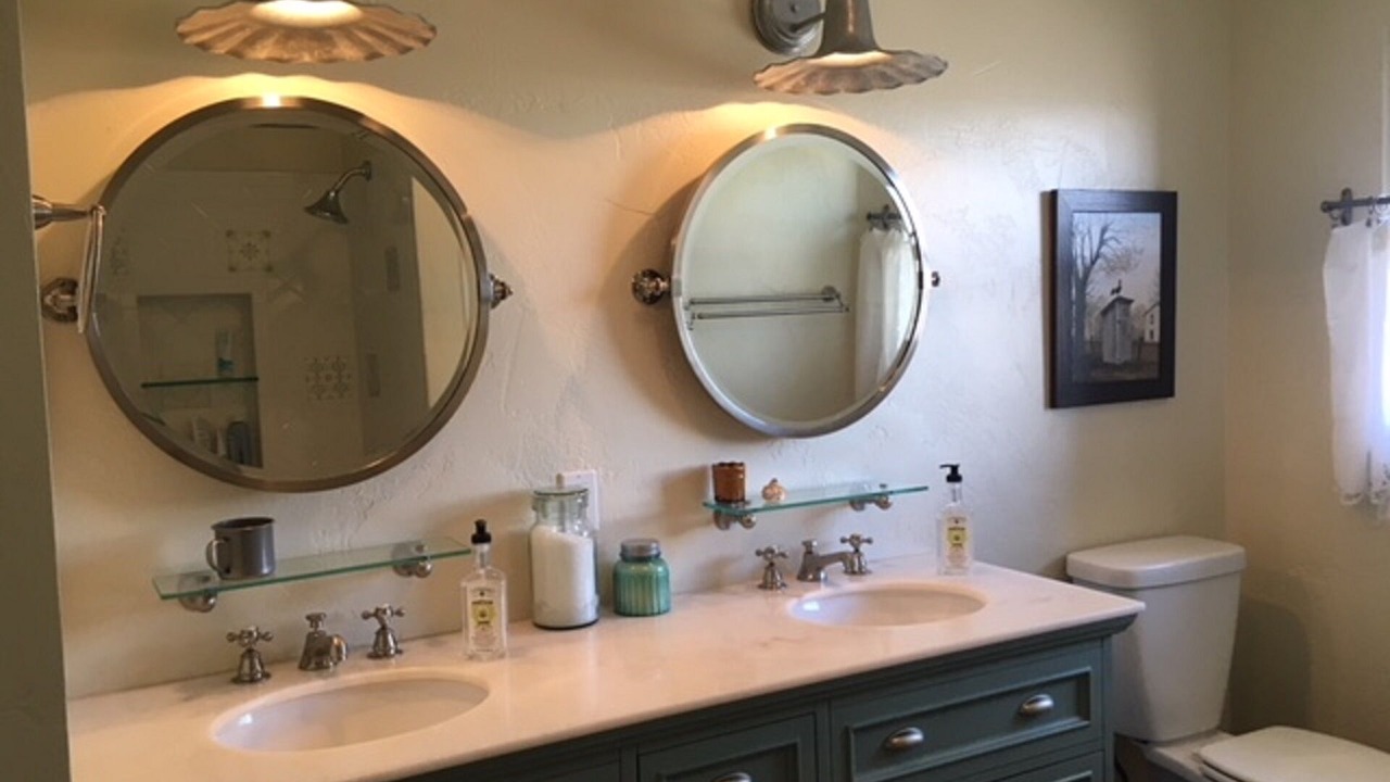 Photo of Bathroom in Monument