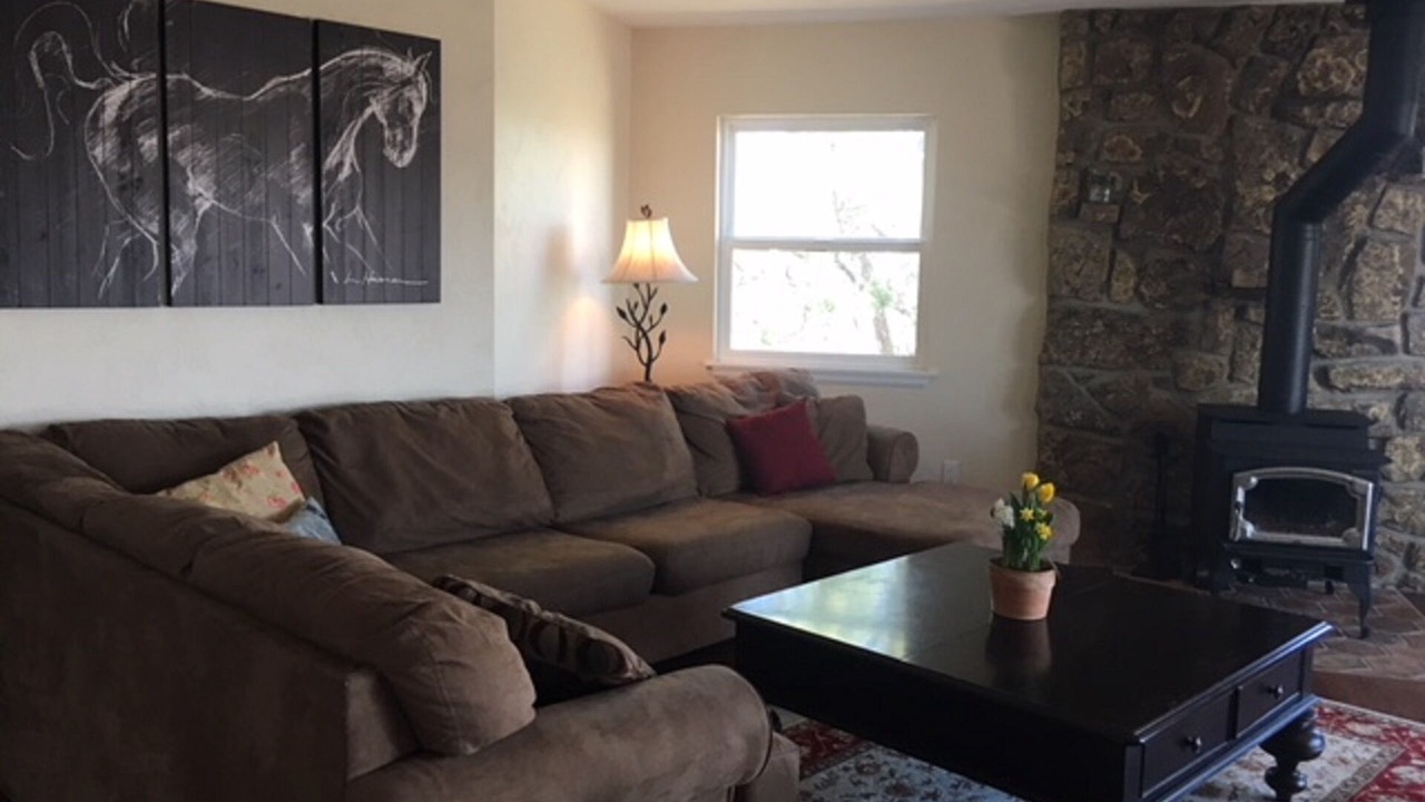Photo of Livingroom in Monument