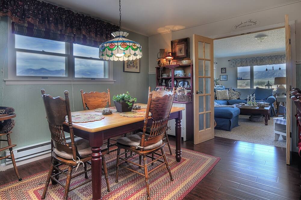 Photo of Bedroom in Salida