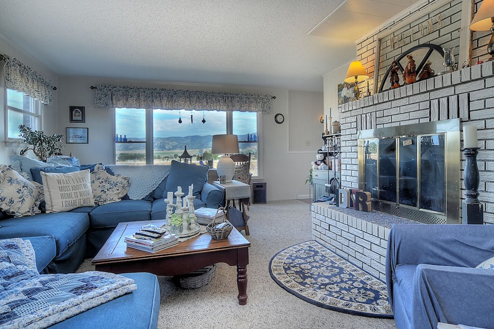 Photo of Livingroom in Salida