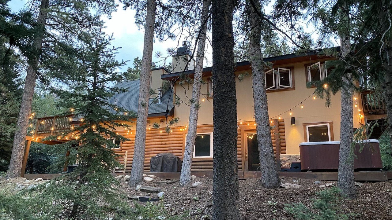 Photo of Outdoor in Black Hawk