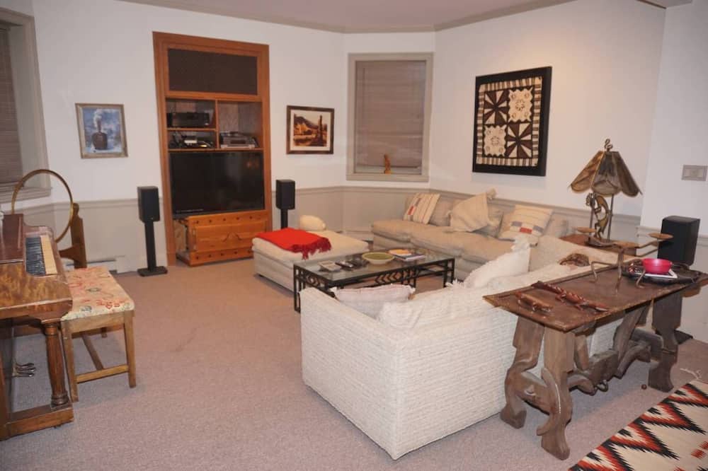 Photo of Bedroom in West End