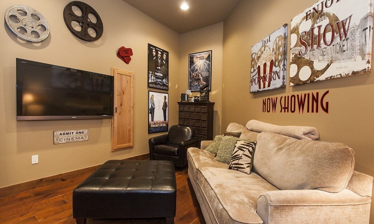 Photo of Livingroom in Purgatory