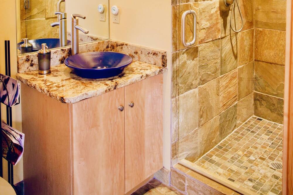 Photo of Bathroom in Grand Junction