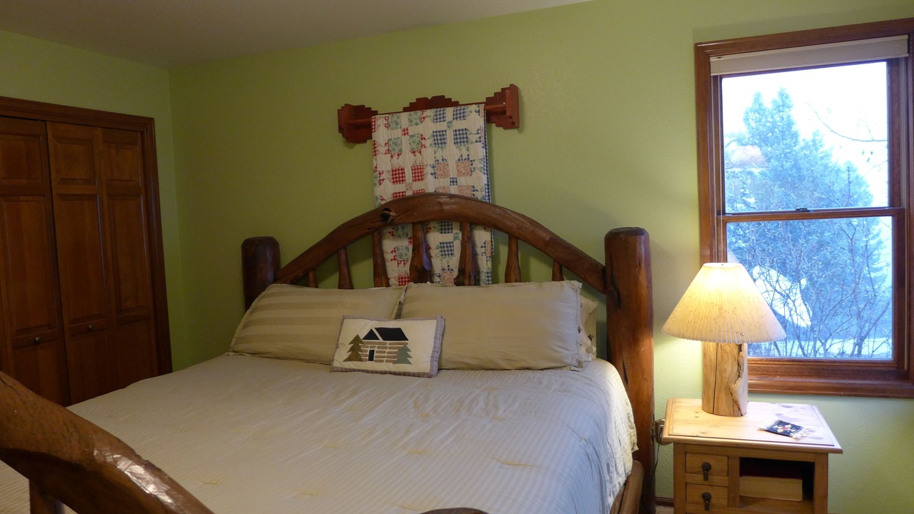 Photo of Bedroom in Woodland Park