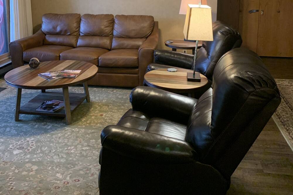 Photo of Livingroom in Purgatory