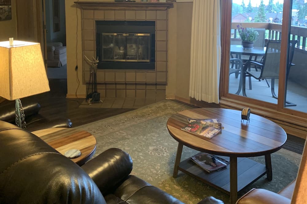 Photo of Livingroom in Purgatory