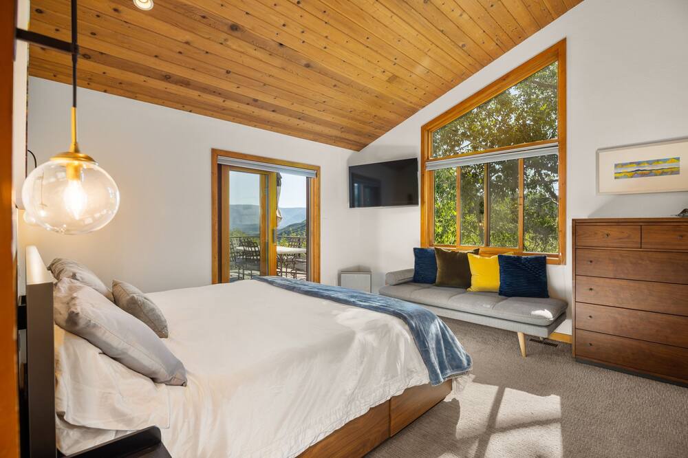 Photo of Bedroom in Snowmass Village