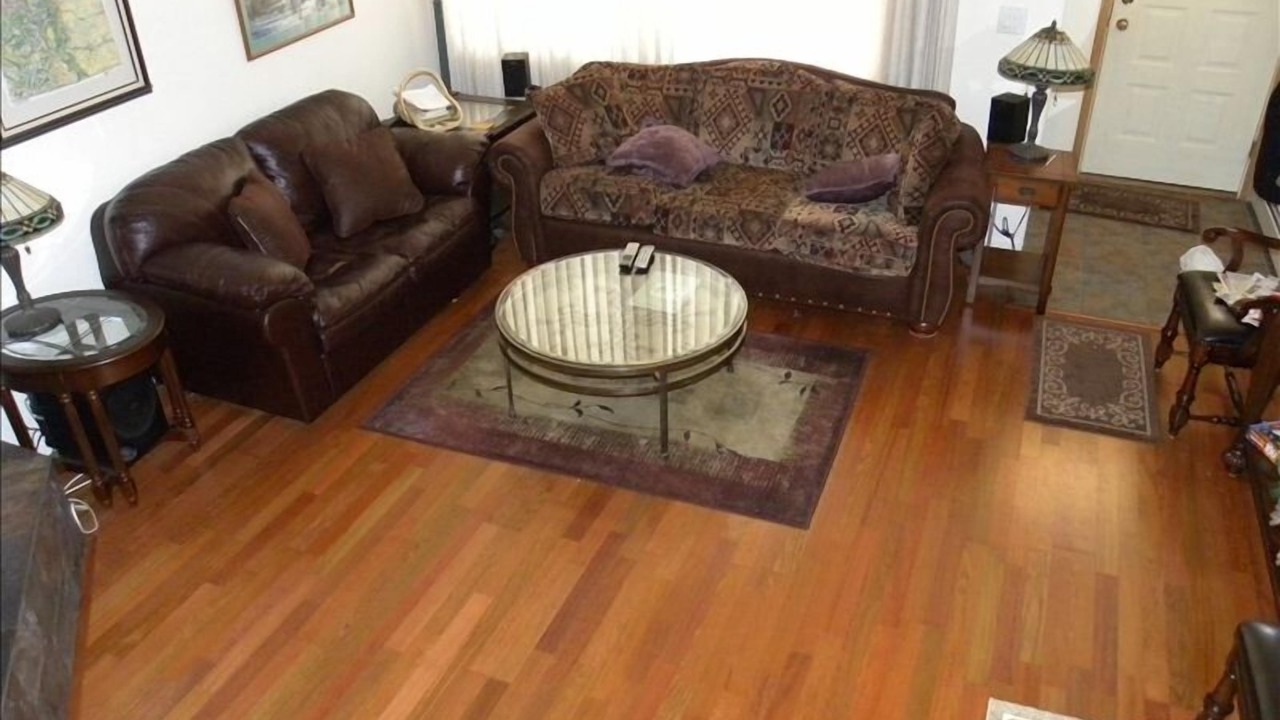Photo of Livingroom in Peak 9