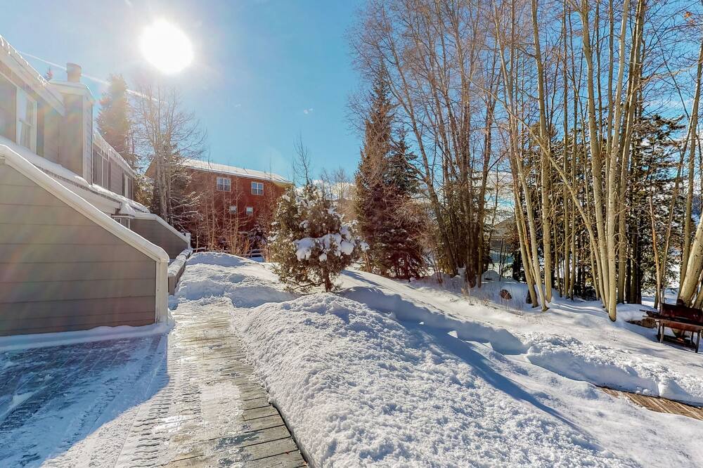 Photo of Others in Summit Cove