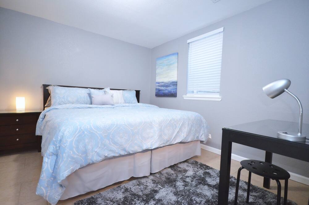 Photo of Bedroom in Northglenn