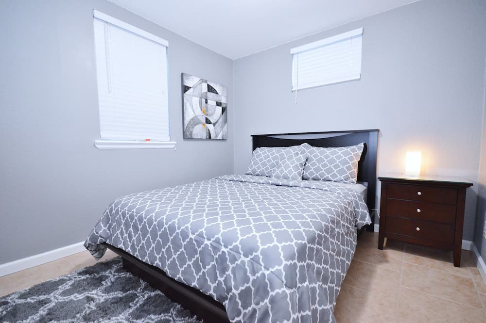 Photo of Bedroom in Northglenn