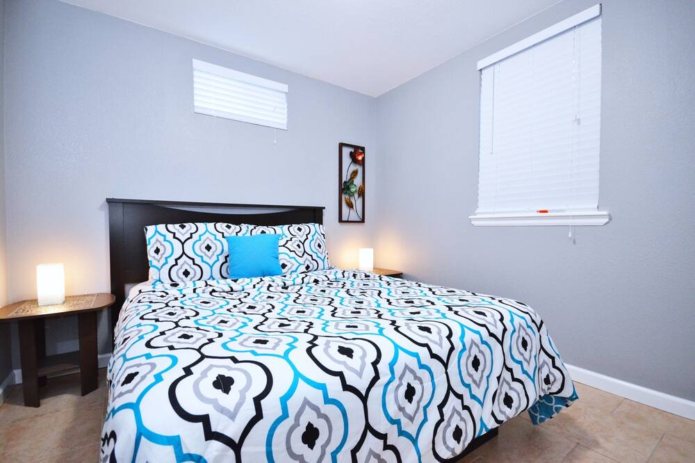 Photo of Bedroom in Northglenn