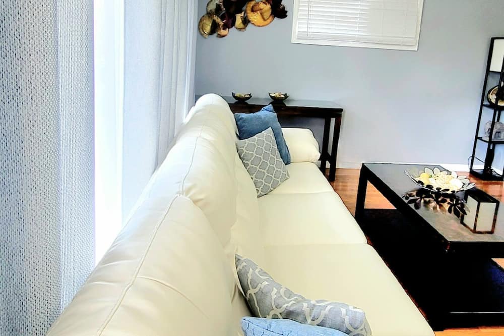 Photo of Livingroom in Northglenn