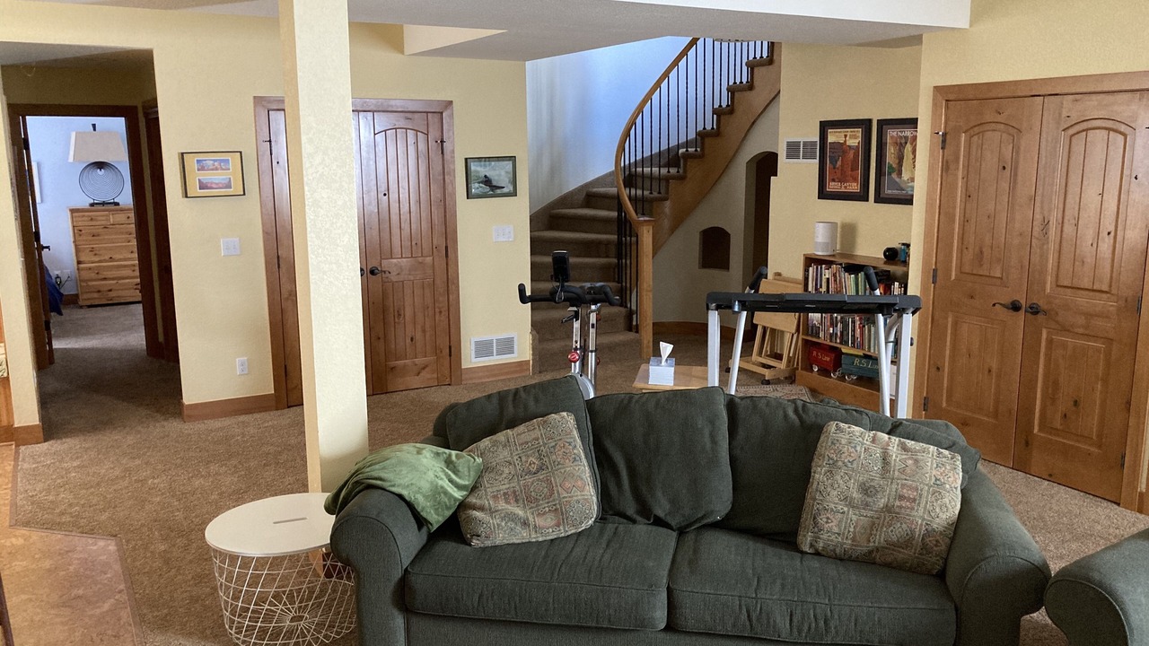 Photo of Livingroom in Canyon Point And Trip Ranch