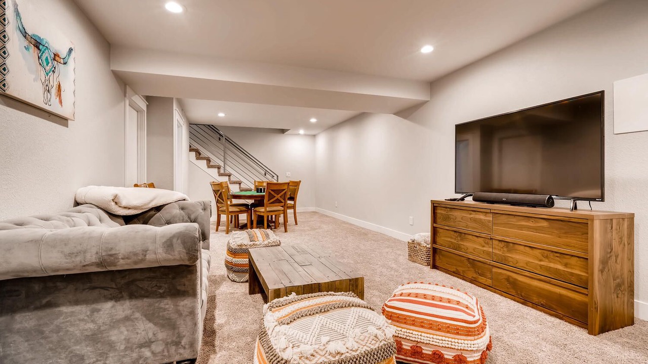 Photo of Livingroom in Sloan Lake
