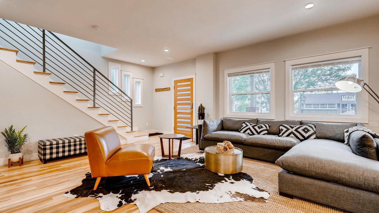 Photo of Livingroom in Sloan Lake