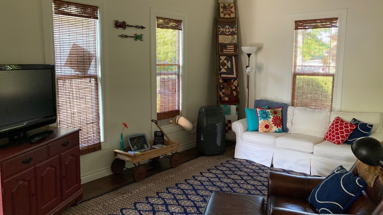 Photo of Livingroom in Old Town