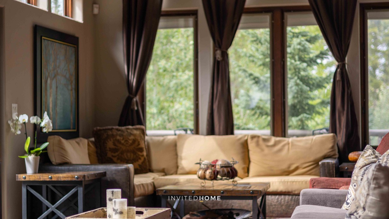 Photo of Livingroom in Boulder Ridge