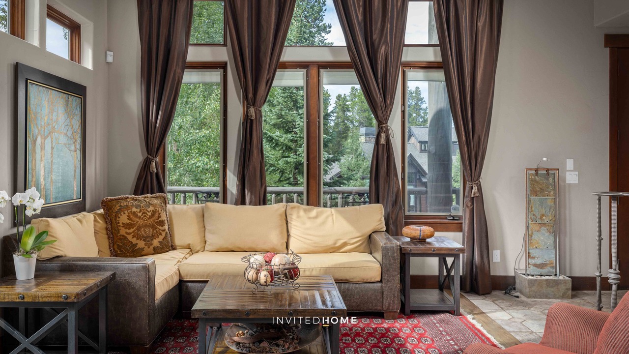 Photo of Livingroom in Boulder Ridge