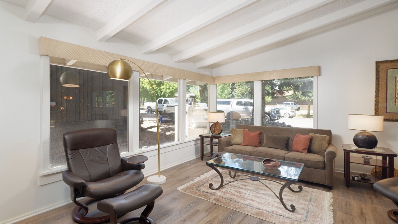 Photo of Livingroom in West End