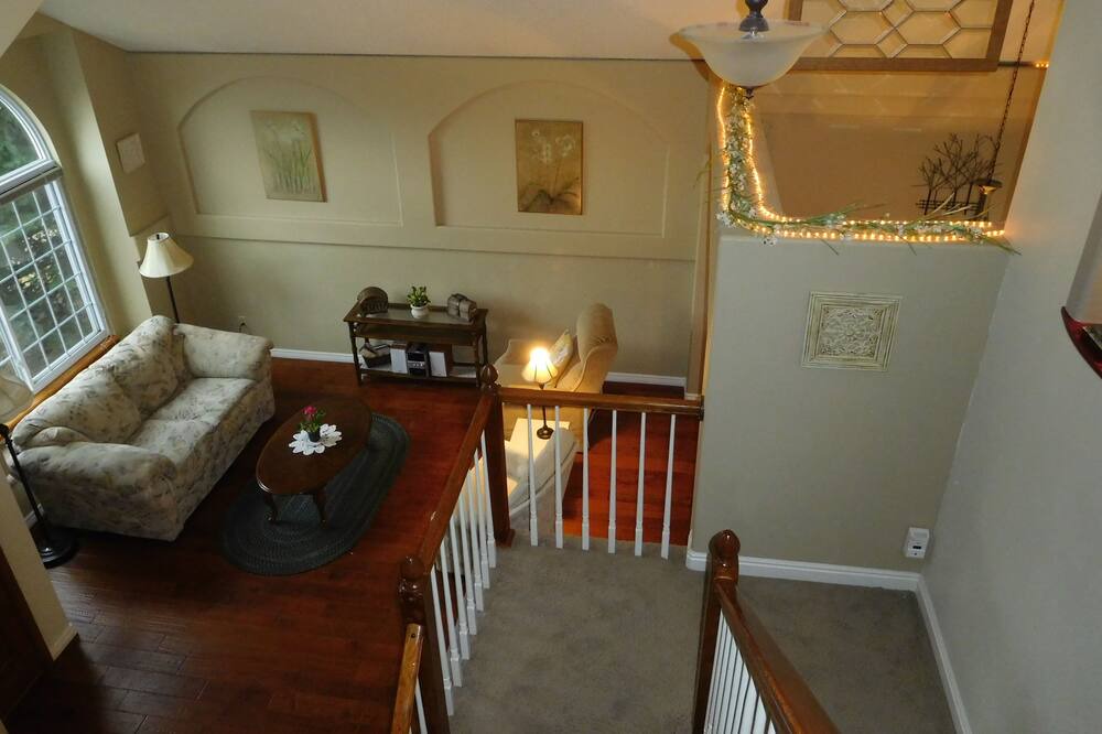 Photo of Livingroom in Briargate