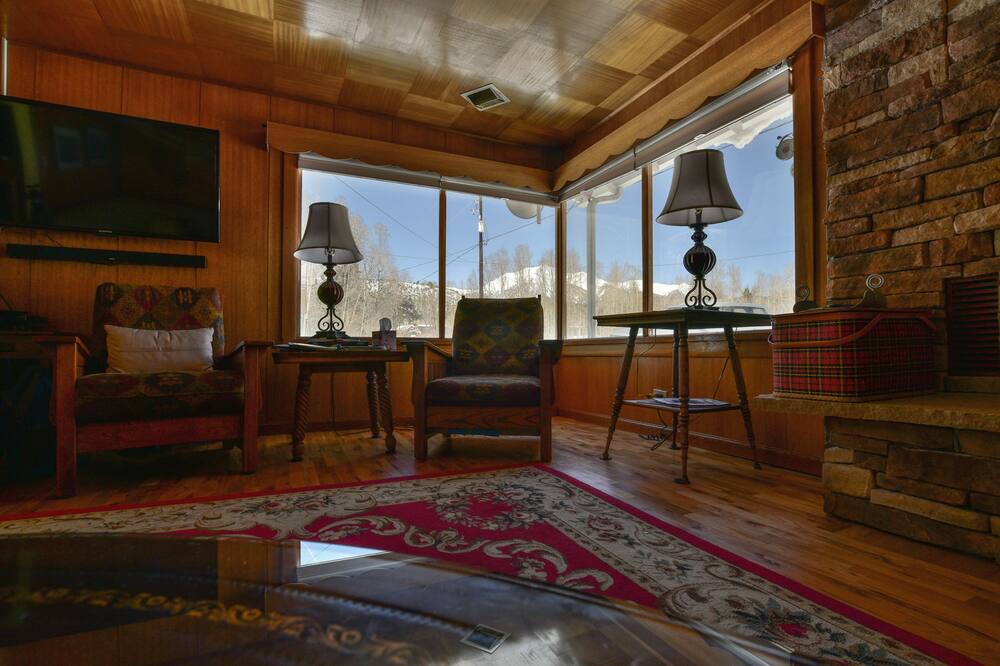 Photo of Livingroom in Salida