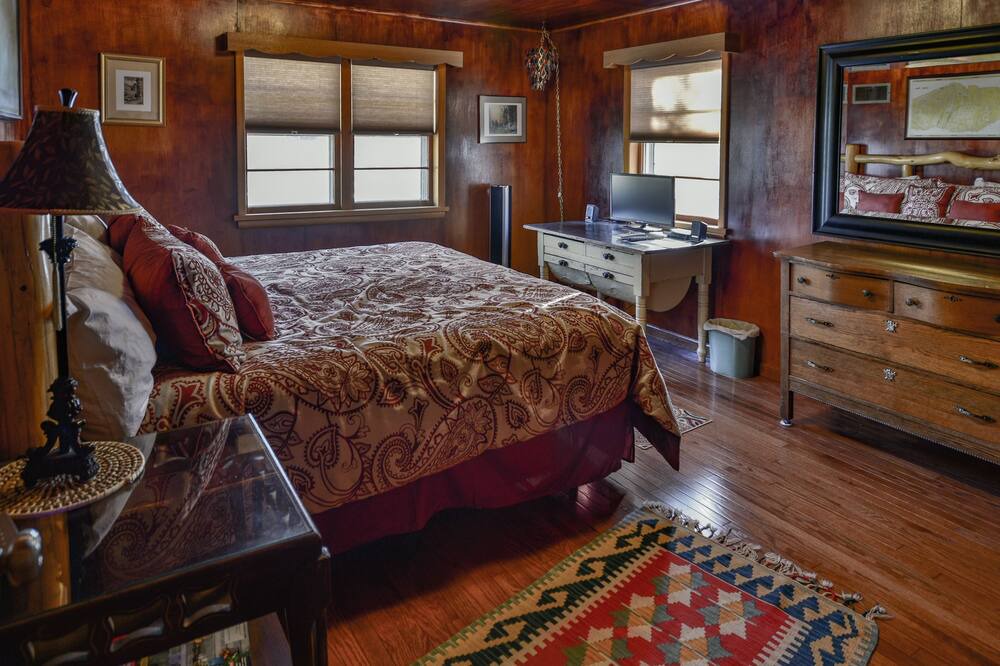 Photo of Bedroom in Salida