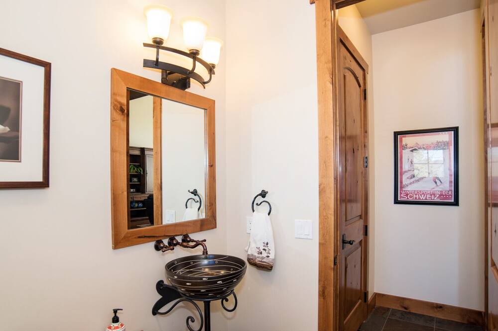 Photo of Bedroom in Carbondale