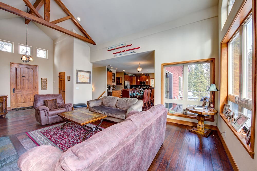 Photo of Bedroom in Quandary Village