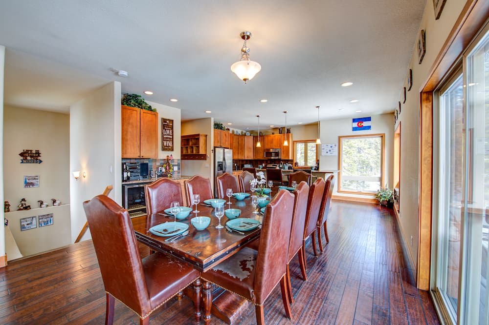 Photo of Bedroom in Quandary Village