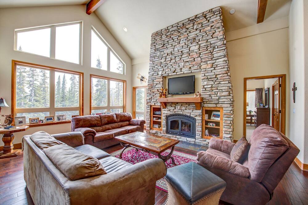 Photo of Bedroom in Quandary Village