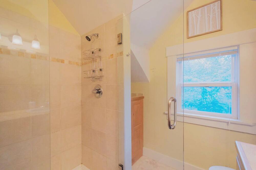 Photo of Bathroom in Old Town West