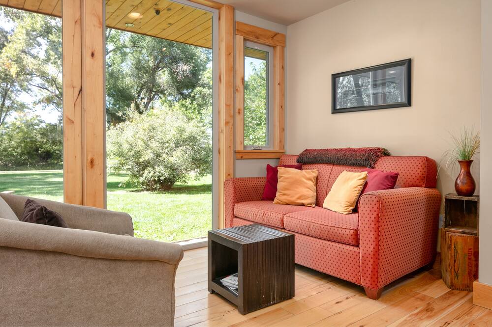 Photo of Livingroom in East Boulder