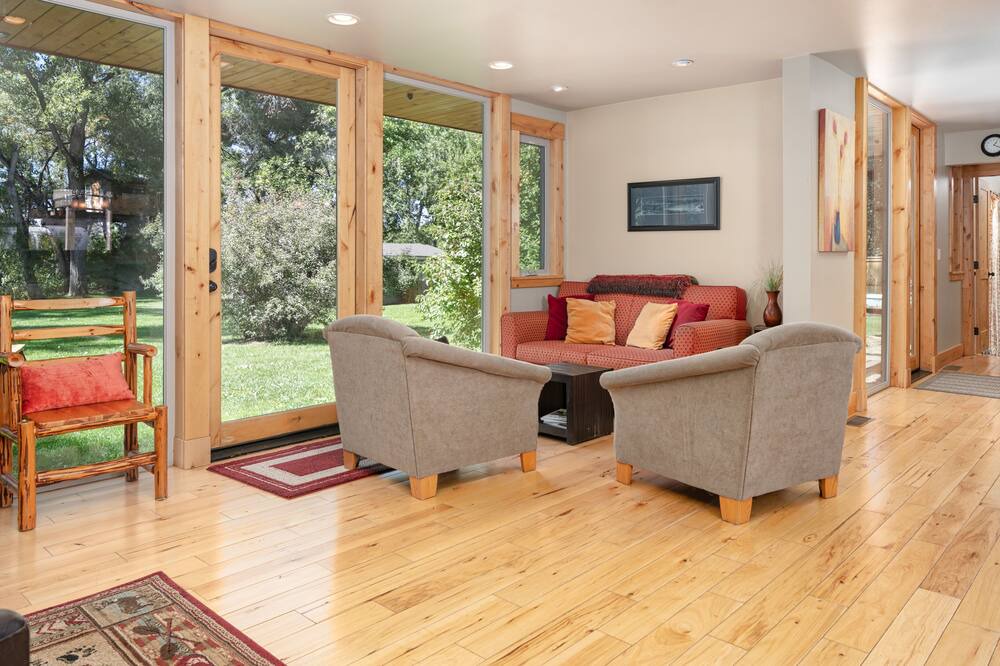Photo of Livingroom in East Boulder