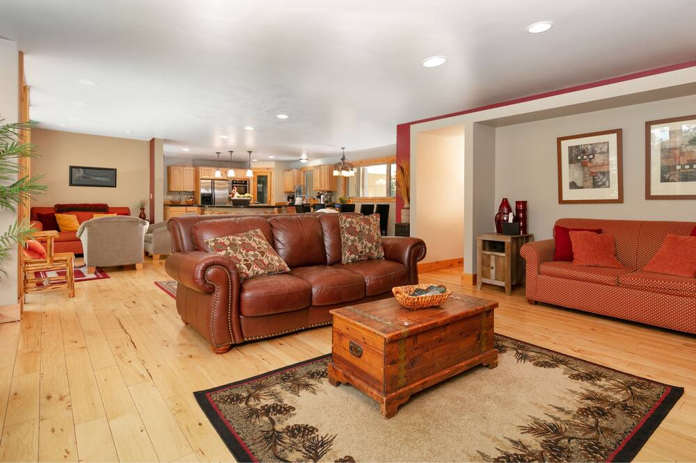 Photo of Livingroom in East Boulder