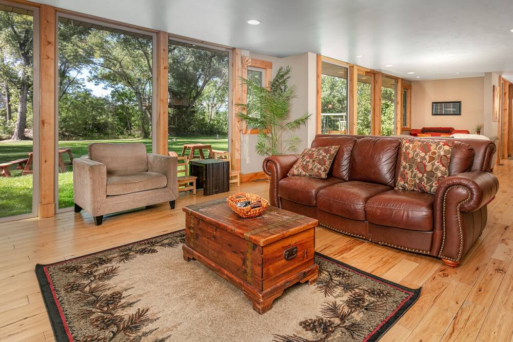 Photo of Livingroom in East Boulder