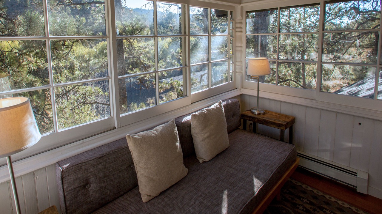 Photo of Livingroom in Green Mountain Falls