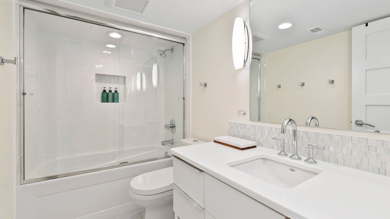Photo of Bathroom in Martinez Park