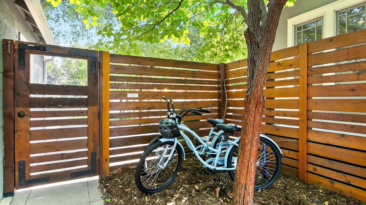 Photo of Outdoor in Martinez Park